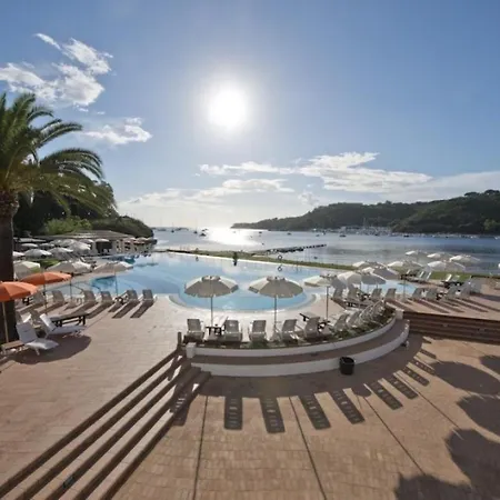 Sleeps 2 Pool Wifi شقة *