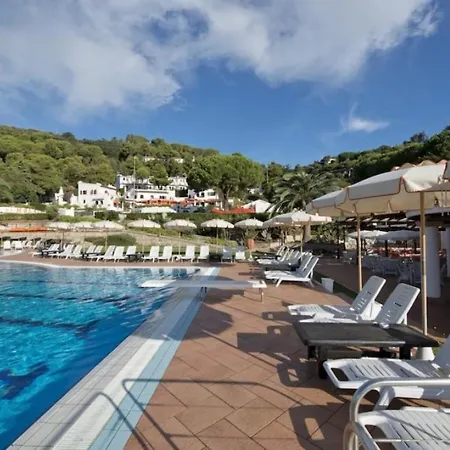 Sleeps 2 Pool Wifi شقة *